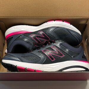 New Balance womens tennis